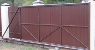 Купить откатные ворота из профнастила Котлас, цена от 1761 руб.